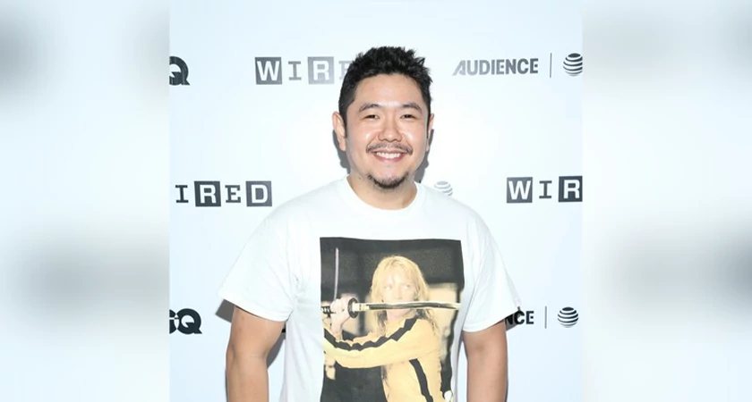 The voice behind the legend: Centennial alumnus Eric Bauza Image