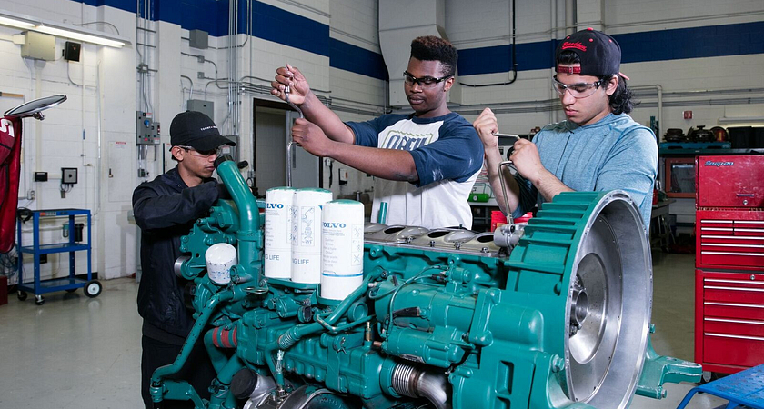 Hyundai Canada launches automotive scholarship for Black students at Centennial College Image