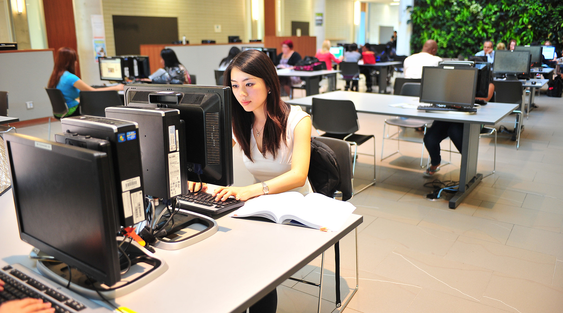 students using open area computers