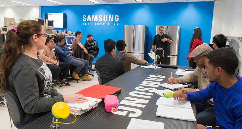 Samsung Canada extends partnership with Centennial College as part of The Samsung Tech Institute initiative Image