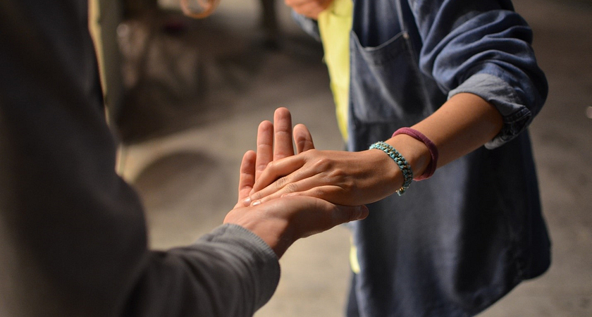 5 ways to give back during the holidays Image