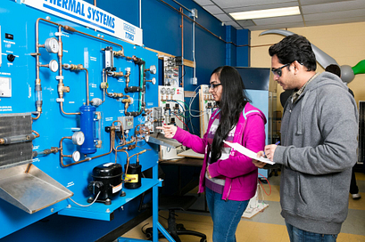 Photo of Mechanical Engineering student