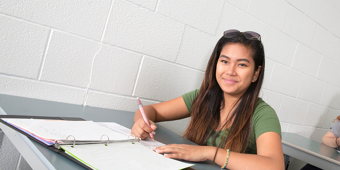 picture of a centennial college student at the student services fair