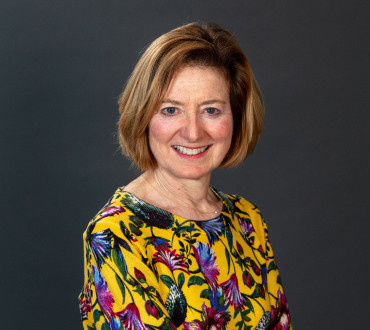 Alexandra Raphael image