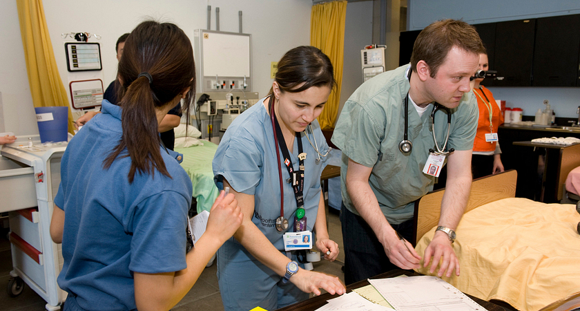 Realistic class environments for students in health studies and community programs Image