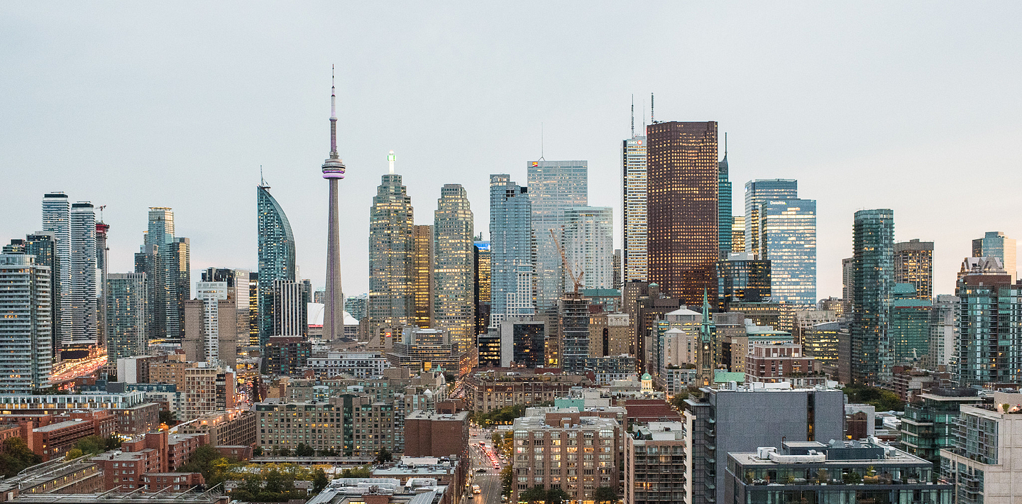 picture of the downtown Toronto cityscape