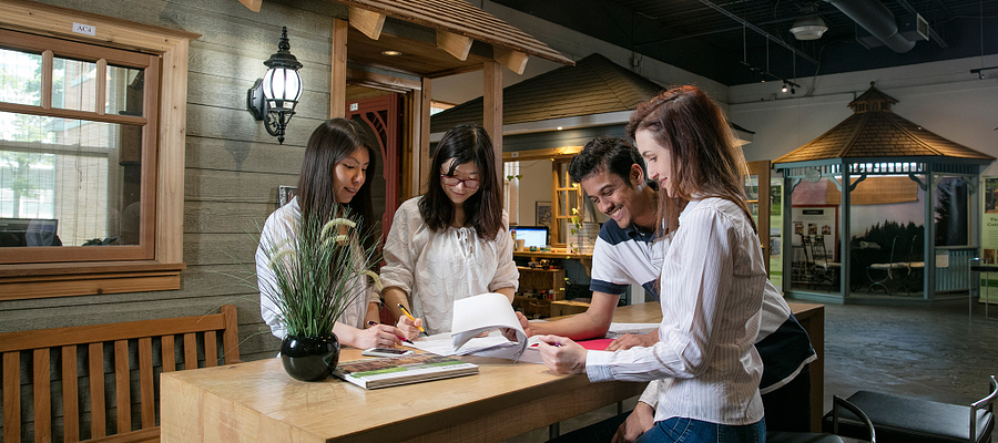 Marketing group discuss plans
