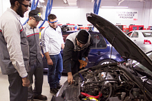 Work and school time options for automotive apprenticeships Image