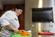 How to eat healthy on campus? Image