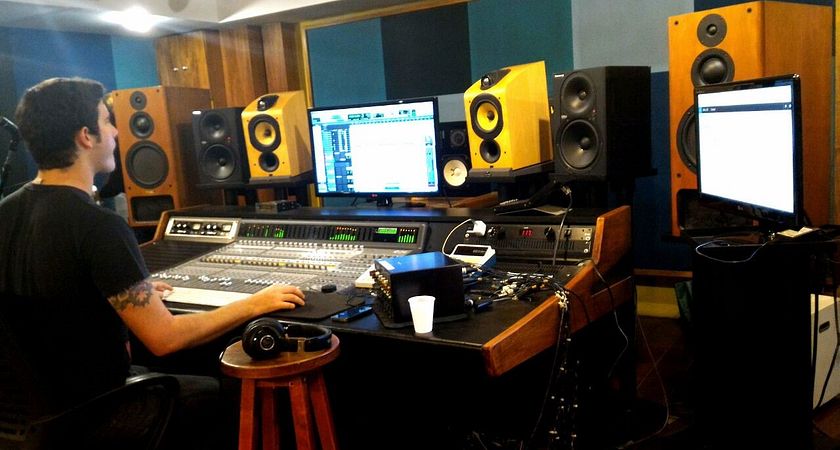 João Thiré, Music Industry Arts and Performance student, in recording studio